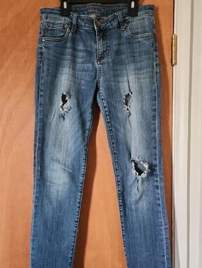 Kut From The Kloth Women’s Skinny Distressed Light Blue Jeans Size 2